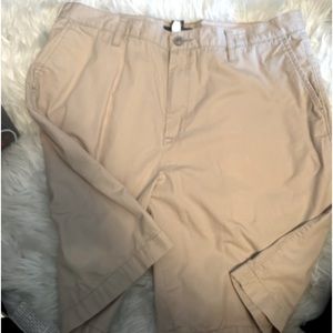Men’s flat front khaki shorts size 36 by Apt.9 in EUC.